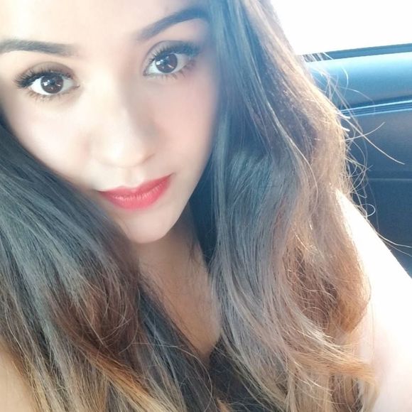 Meet your Posher, Ingrid - Picture 1 of 1